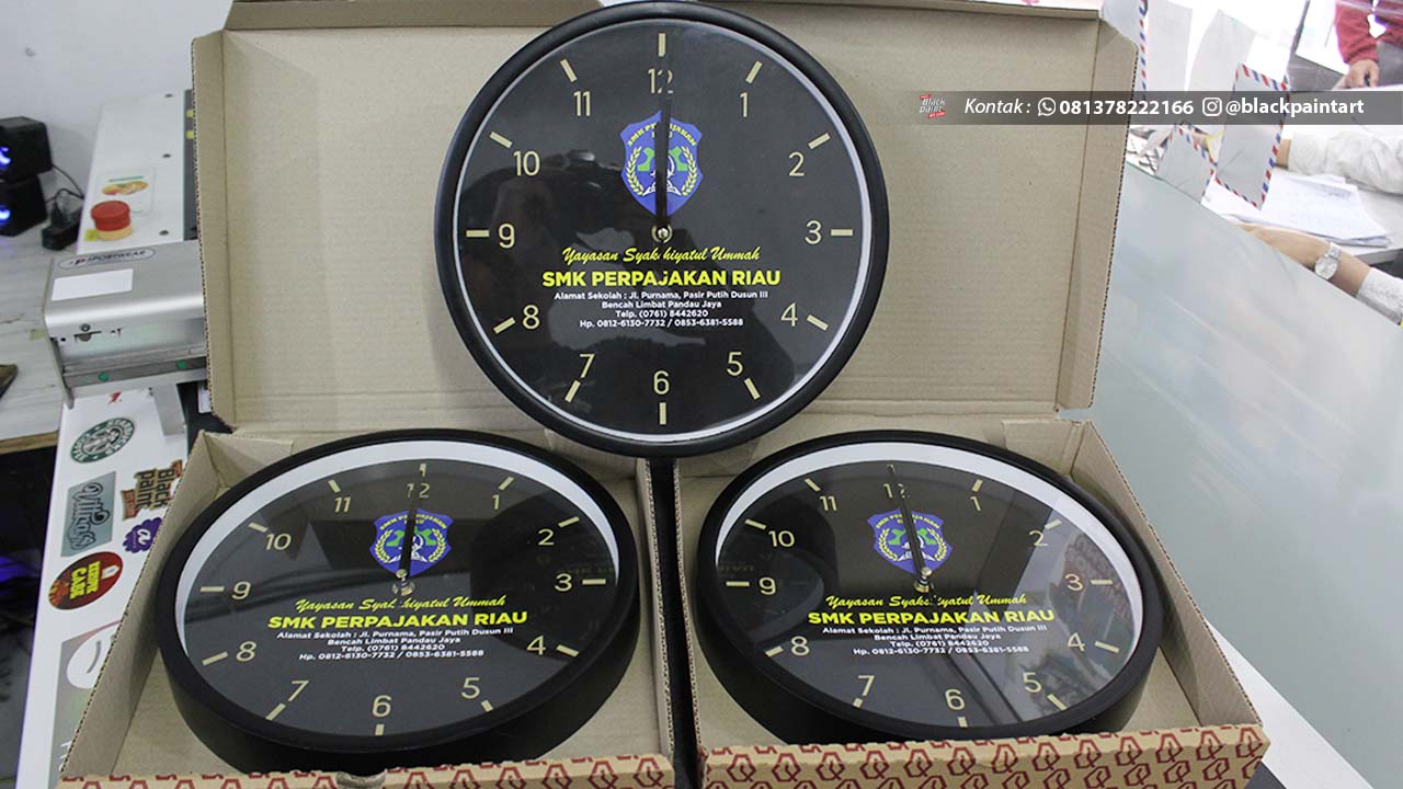 Blackpaint Art Cetak Jam Dinding Custom Percetakan Pekanbaru