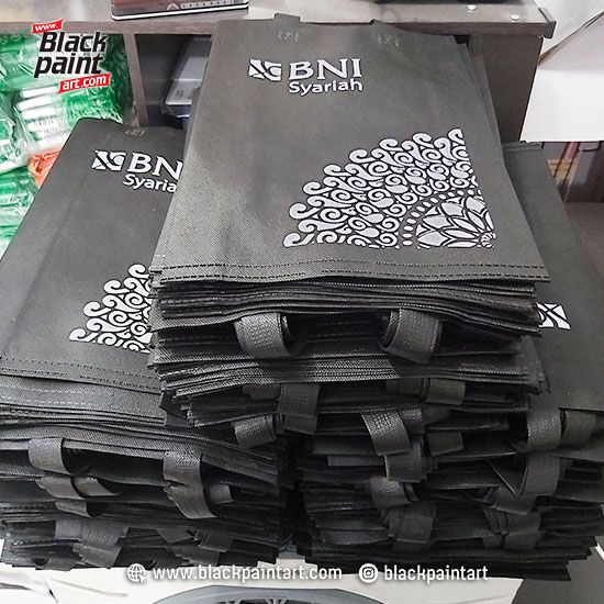 Tas Spunbond 25 x 35 cm + Sablon 1 Warna