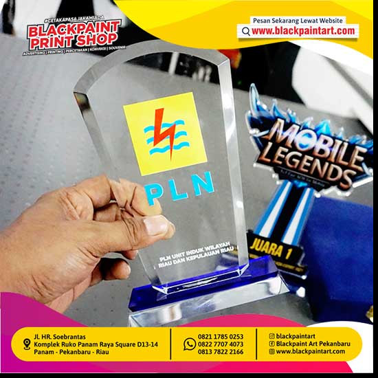 Plakat Premium Acrylic Model C (20mm) + Kotak 