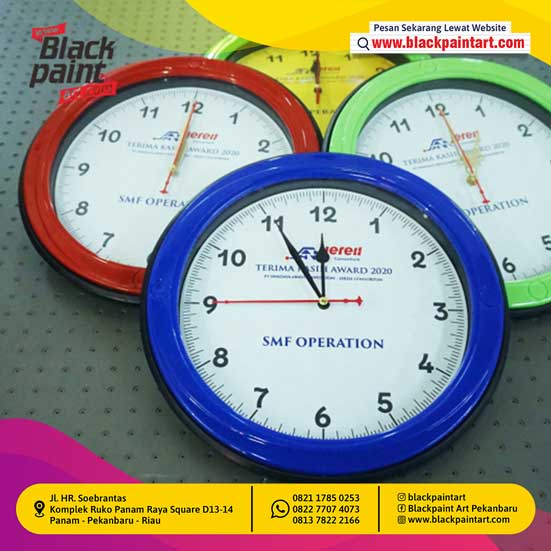 Jam Dinding Remax + Branding