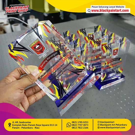Plakat Premium Acrylic Model B  (20mm) + Kotak 
