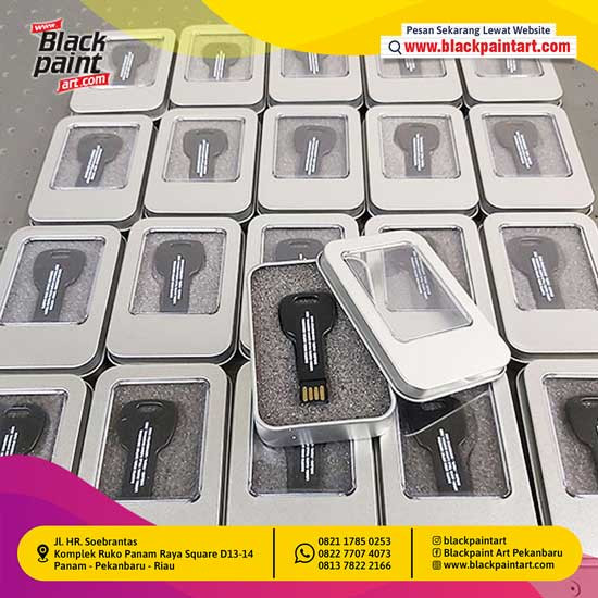 Flashdisk Kunci + Kotak