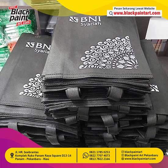 Tas Spunbond 30 x 40 cm + Sablon 1 Warna